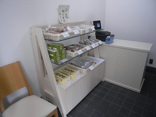 大阪工場店舗内